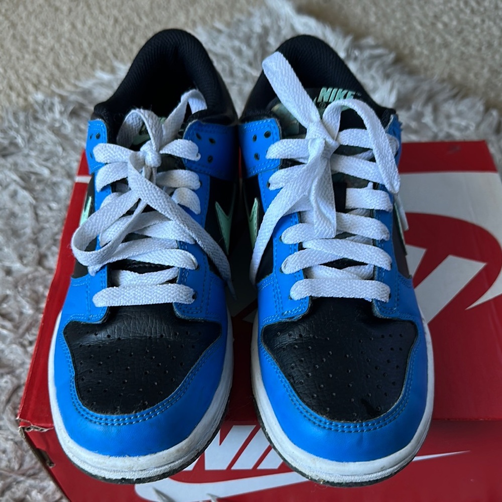 Nike Kids Vibrant Blue and Black Sneakers
